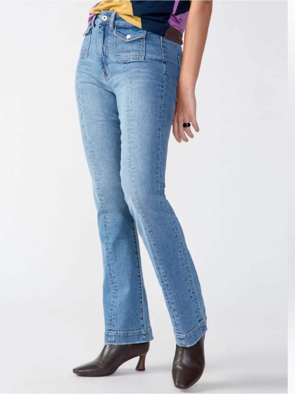 Sanctuary The Fever Stash Pocket Semi High Rise Flare Jeans size 29 EUC